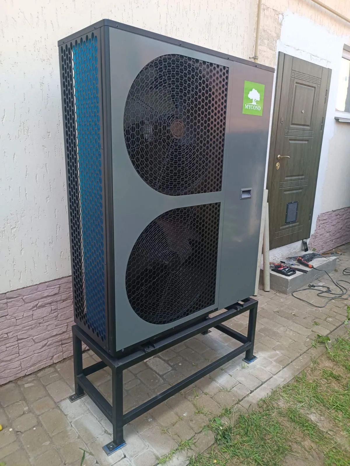 Familiebolig med Mycond varmepumpe BeeThermic
