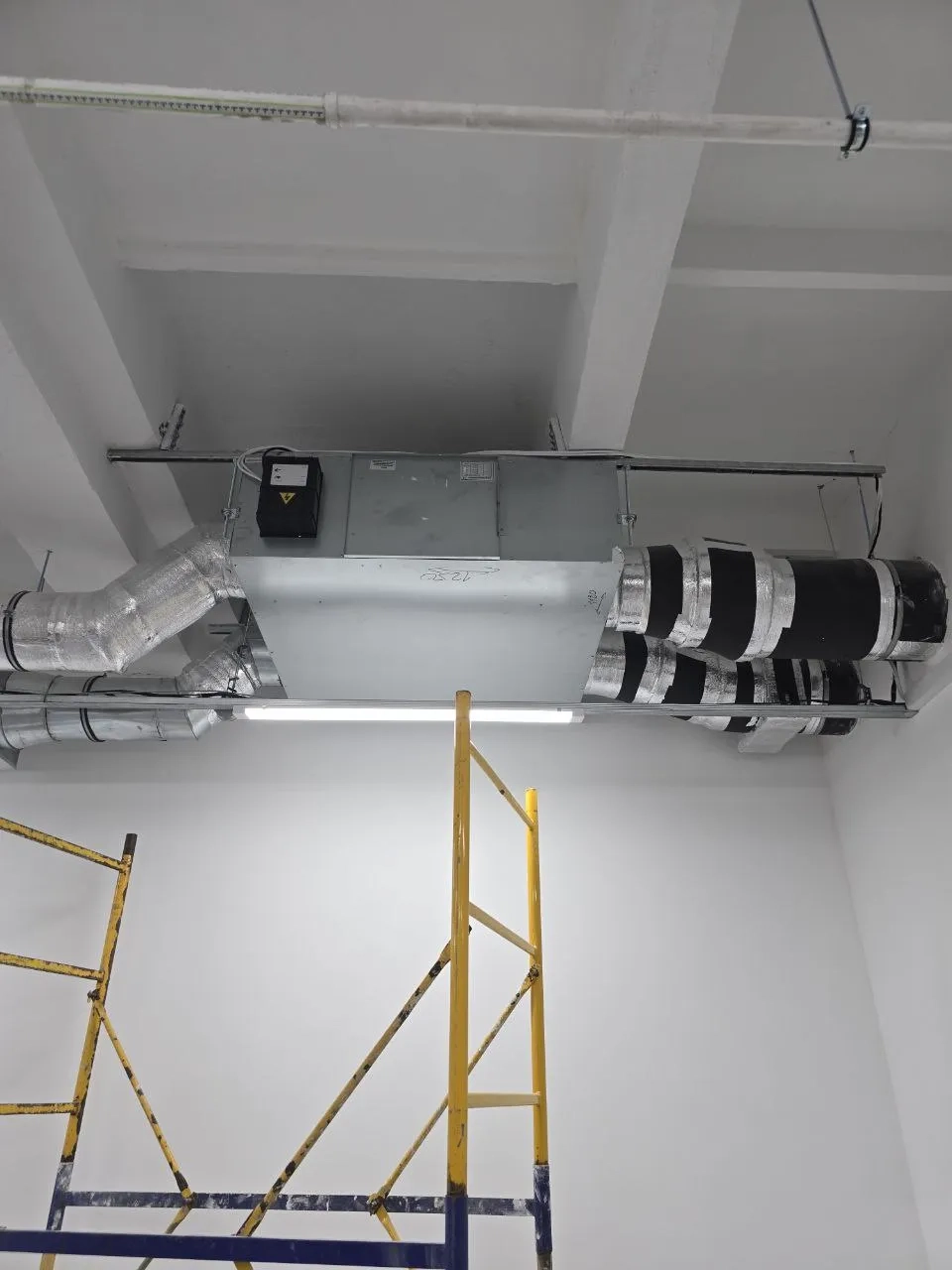 Indkøbscenter med Mycond energigenvindingsventilationsenheder MVS