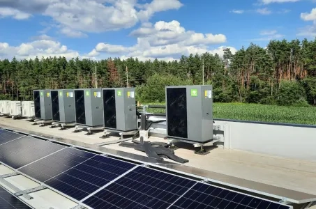 Industrianlæg med Mycond varmepumpe BeeEco-serien