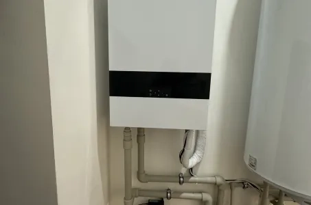 Fritliggende villa med Mycond Split varmepumper BeeHeat MHS-U14BH