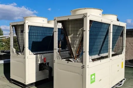 Produktionsanlæg med Mycond Modular varmepumpe STANDARD MCU