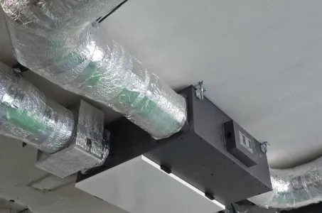 Produktionshal med Mycond energigenvindingsventilationsenheder MVC700-A